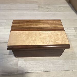 Vintage Hogroot Engraved Wooden Rectangular Box with Lid Brown Beige